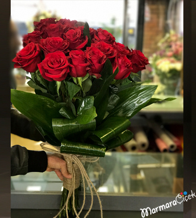 Imported Red Rose Bouquet