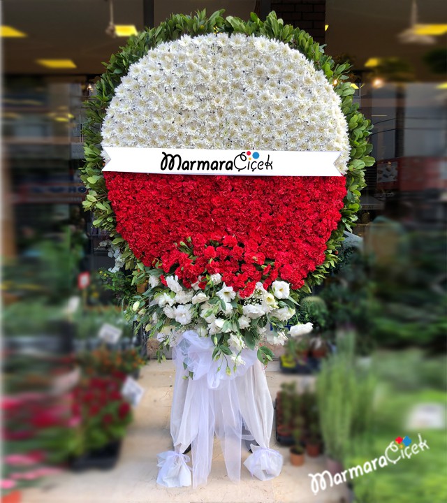 Full Flowered Panel Wreath