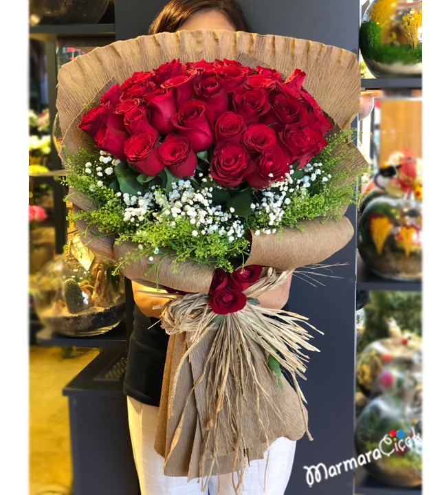 Natural Group Rose Bouquet