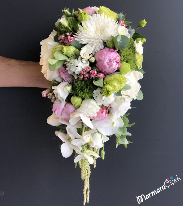 Pendulous Bridal Hand Flower
