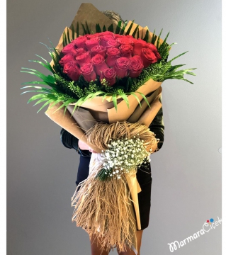 Rose Bouquet For Engagement