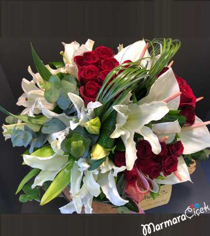 Lilies Rose Arrangement