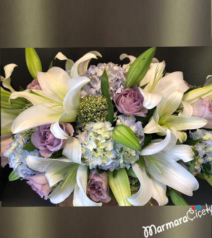 Live Lilies Table Flower