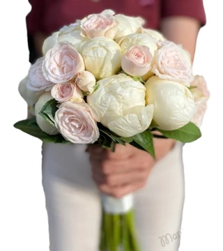 Romantik Şakayık Gelin Çiçeği
