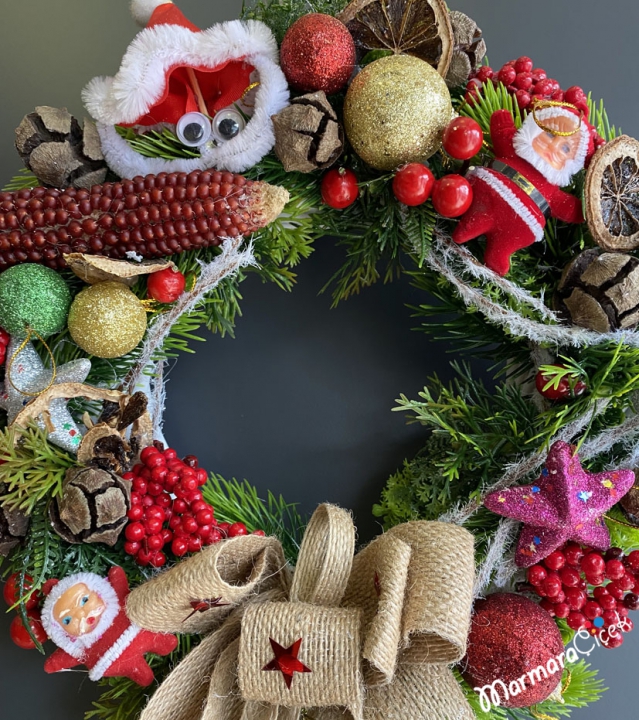 Christmas Door Wreath with Santa Claus