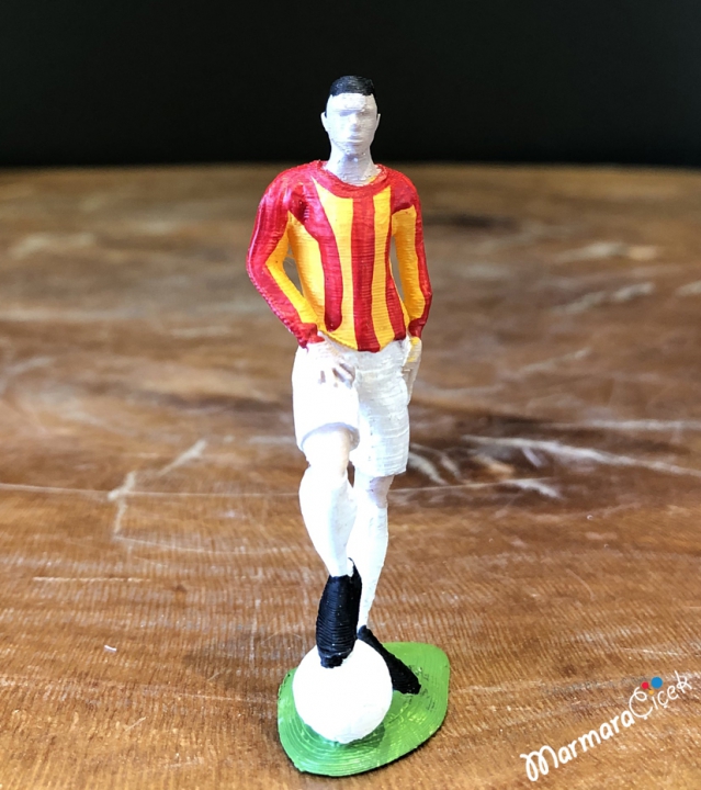 3D Baskı Galatasaray Futbolcu Figürü
