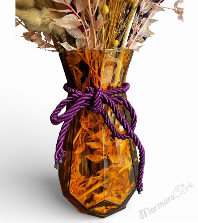 8 Mart Özel Kuru Çiçek Aranjmanı