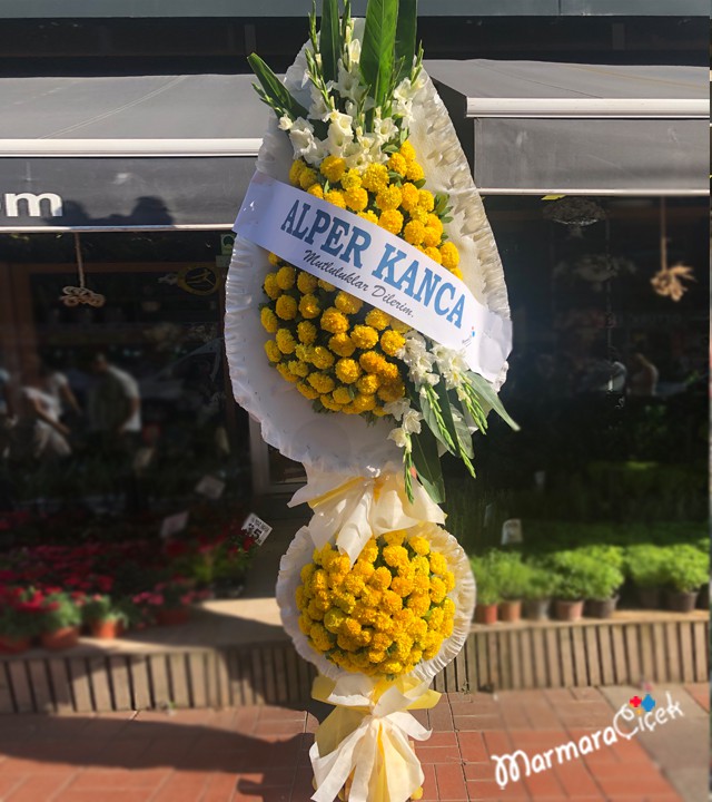 Double Belly Wedding Wreath