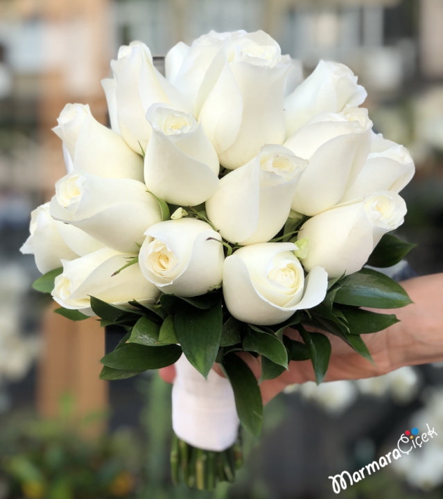 White Roses Bridal Flower