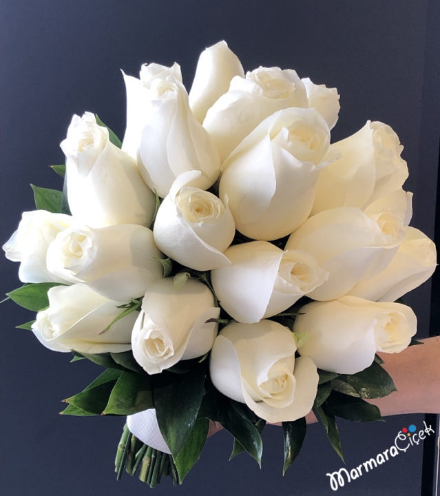 White Roses Bridal Flower