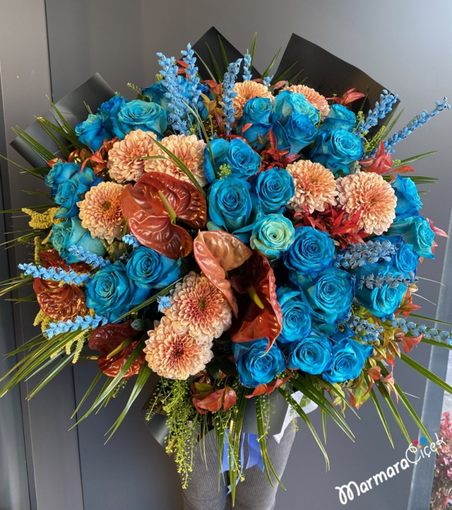 Blue Roses Bouquet