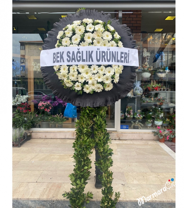 Classic Funeral Wreath