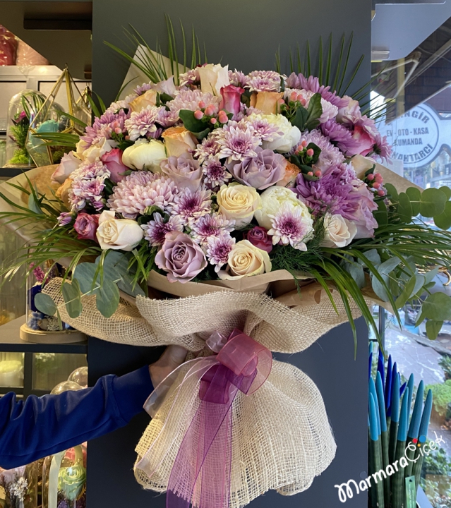 Çiçek ve Çikolata,Söz nişan çiçeği, Nişan çikolatası