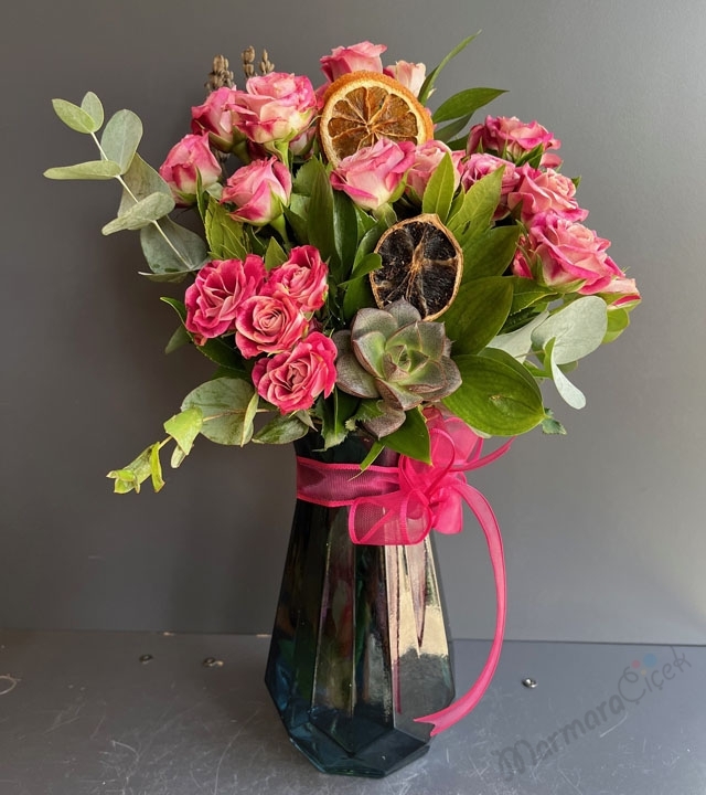 Flinders Lane Spray Roses