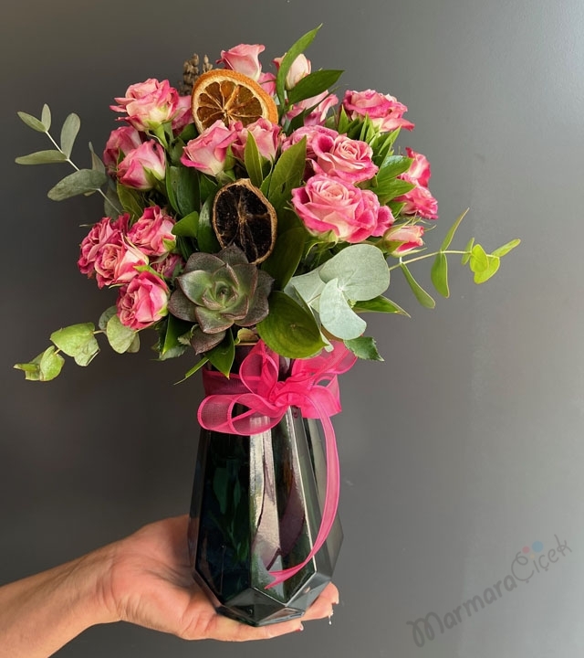 Flinders Lane Spray Roses