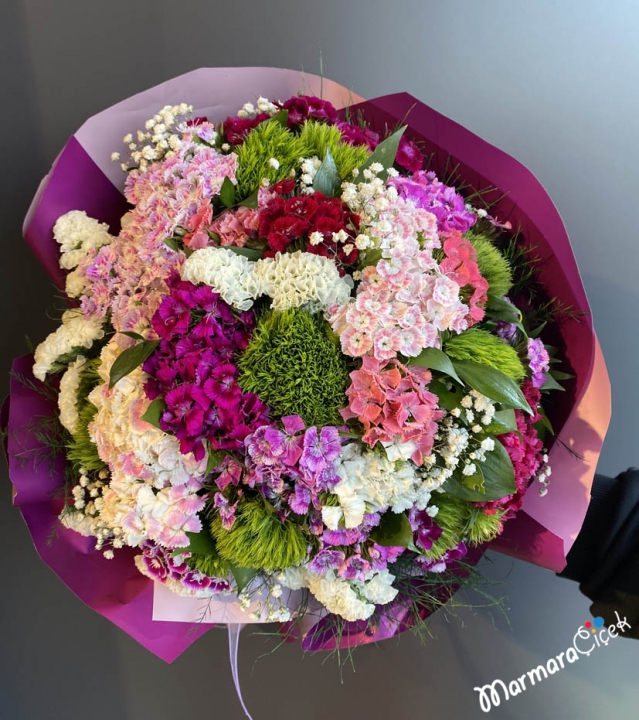 Fuchsia Bouquet of Flowers