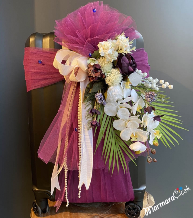 Bridal Suitcase Decoration