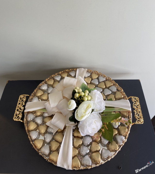 Fancy Gold Tray Engagement Chocolate