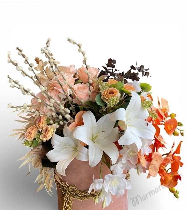 Pudra Zarafeti Yapay Çiçek Aranjmanı