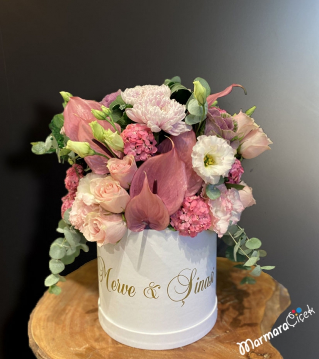 The Engagement Flower Named in The Box