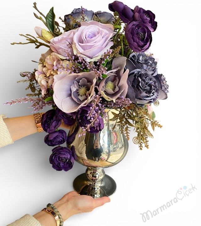 Mor & Lila Tonlarında Yapay Aranjman 