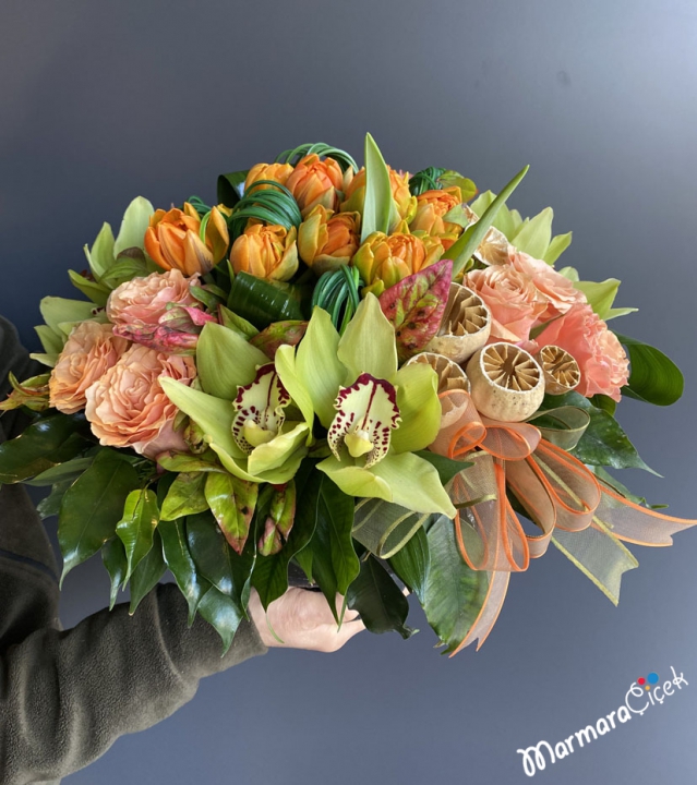 Special Orange Tone Arrangement