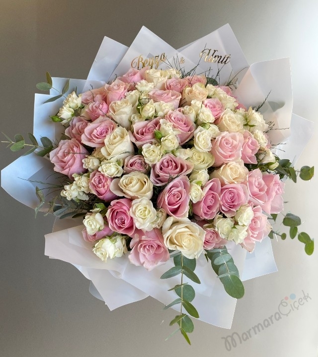 Pembe Beyaz Gül Buketi