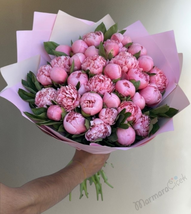 Pembe Şakayık Buketi