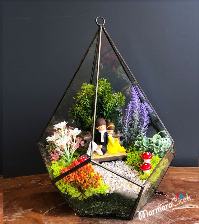 Prism Terrarium