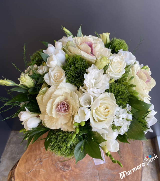 Simple and Elegant Arrangement