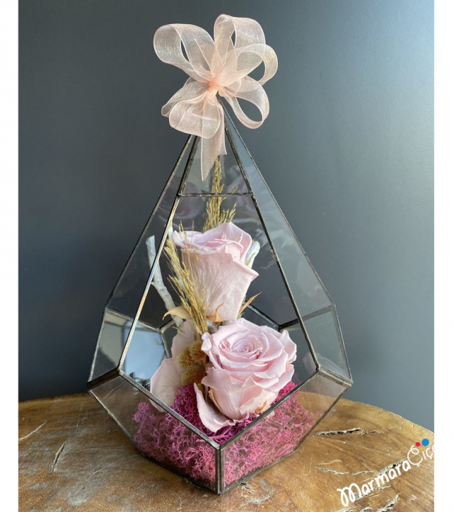 Powder Pink Evergreen Rose in Prism Glass