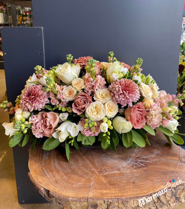 Salmon Cream Table Flower