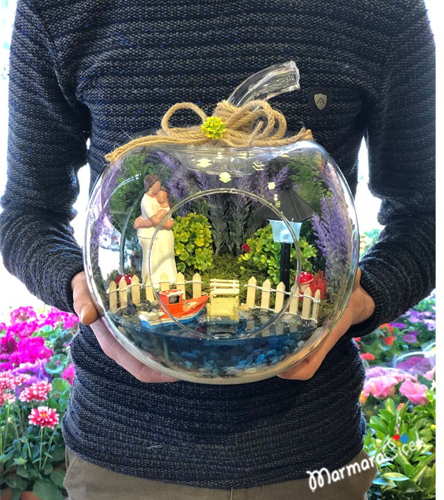 Terrarium in Lavender Garden