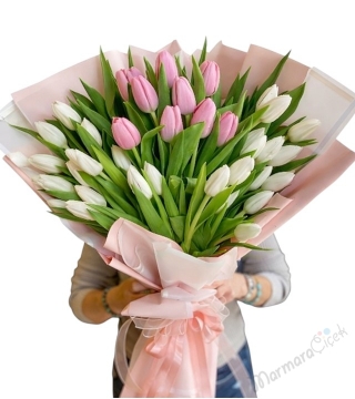 35 Pembe ve Beyaz Lale Buketi