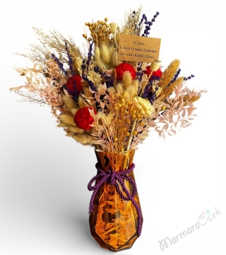 8 Mart Özel Kuru Çiçek Aranjmanı