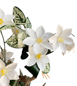 Ahşap Saksıda Yapay Beyaz Çiçek 