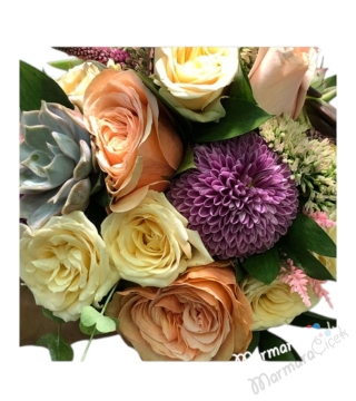 Anastasya Gül El Buketi