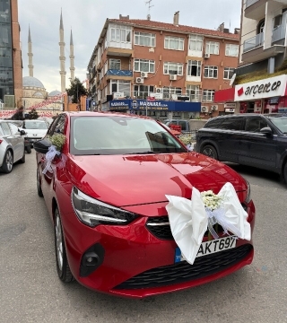 Beyaz Fiyonklu Hediye Araba Süsleme