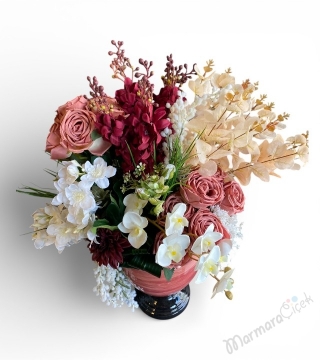 Pastel Tonlarda Vazolu Yapay Çiçek Aranjmanı