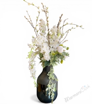 Beyaz Bahar Dalı Dekoratif Yapay Çiçek Aranjmanı