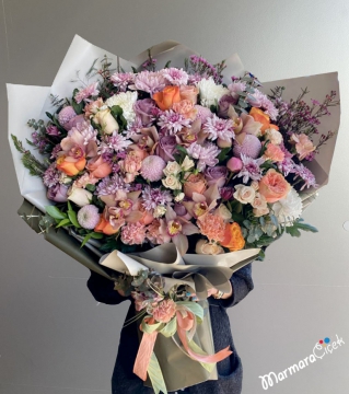 Jumbo Size Flower Bouquet