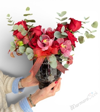 Kırmızı Gül & Pembe Orkide Şıklığı