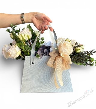 Krem & Gri Tonlarda Yapay Çiçekli Çanta