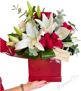 Lilyum Gül Aranjman