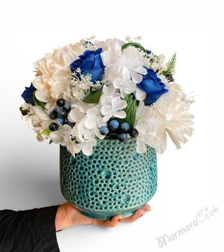 Mavi & Krem Tonlarda Yapay Aranjman