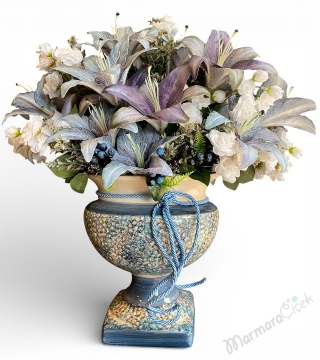 Mavi & Lila Yapay Vazo Aranjmanı