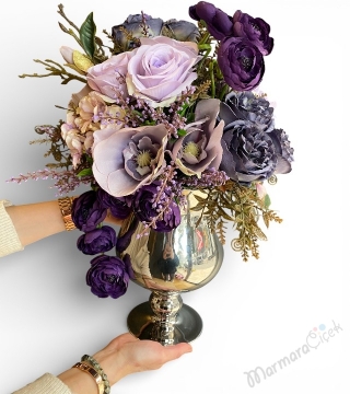Mor & Lila Tonlarında Yapay Aranjman 