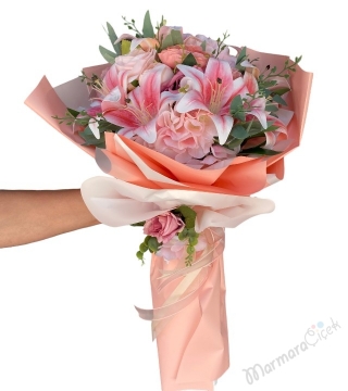 Pembe Lilyumlu Yapay Çiçek Buketi
