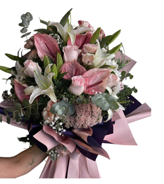 Pembe Tonlarda Nişan Buketi