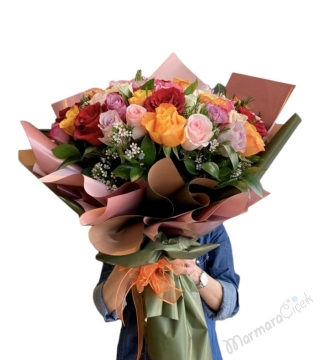 Rengarenk Gül Buket